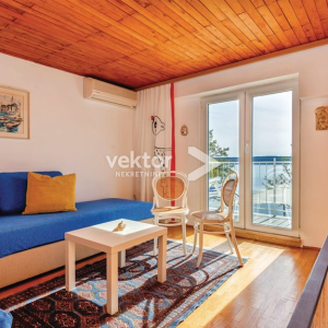 Jadranovo, kuća iznad mora!