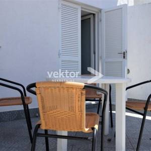 Jadranovo, kuća s pogledom na more