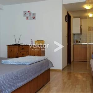 Jadranovo, kuća s pogledom na more