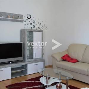 Jadranovo, kuća s pogledom na more