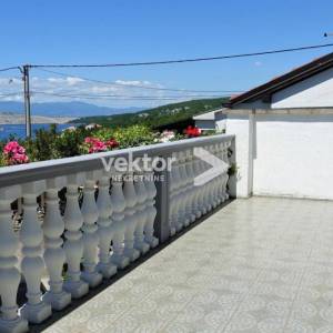 Jadranovo, kuća s pogledom na more