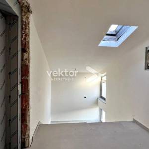 Jadranovo, penthouse, 1. red do mora