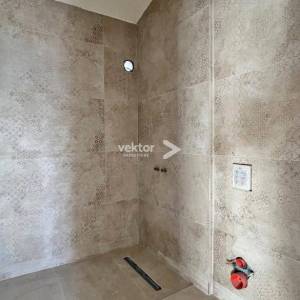 Jadranovo, penthouse, 1. red do mora