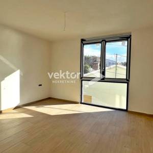 Jadranovo, prvi red do mora! 