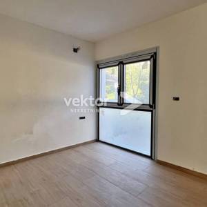 Jadranovo, prvi red do mora! 