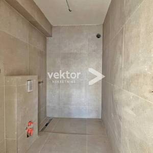 Jadranovo, prvi red do mora! 