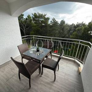 Jadranovo stan s balkonom