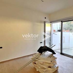 Jadranovo, stan u novogradnji, 1. red do mora