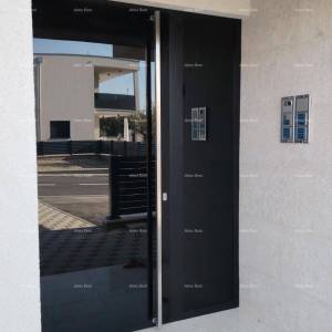 Jednosoban stan B3 na 3. katu s KROVNOM TERASOM, Vabriga!