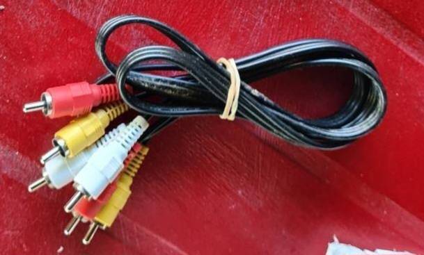 Kablovi 3 činče Žuti bijeli crveni