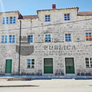 KAMENA KUĆA U KONAVLIMA