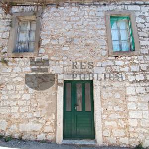 KAMENA KUĆA U SRCU PELJEŠCA - CIJENA NA UPIT