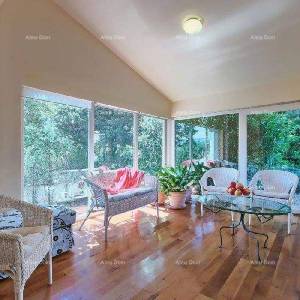 Kamena vila u blizini Pule!