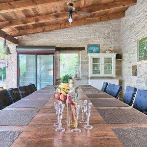 Kamena vila u blizini Pule!