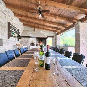 Kamena vila u blizini Pule!