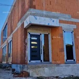 Kanfanar, moderna kuća u Roh-bau fazi