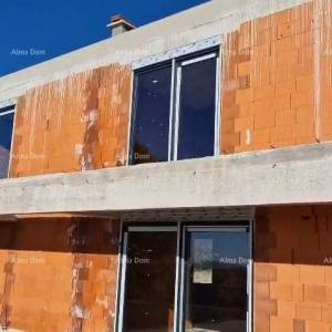 Kanfanar, moderna kuća u Roh-bau fazi