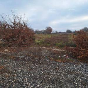 KANFANAR - Prodaje se građevinsko zemljište / građevinska dozvola