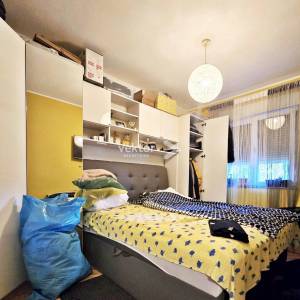 Kantrida, adaptiran 4-soban stan s lođom i pogledom na more