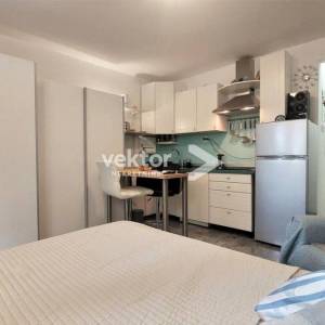 Kantrida, adaptirana garsonijera u peterokatnici