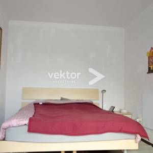 Kastav, Brnčići, obiteljska kuća sa dva stana i garažom