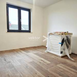 Kastav, Ćikovići, adaptiran 3-soban s dnevnim boravkom i okućnica