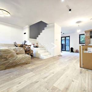 Kastav, Ćikovići, adaptiran 3-soban s dnevnim boravkom i okućnica