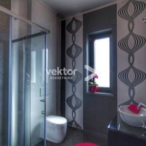 Kastav, moderna kuća s bazenom