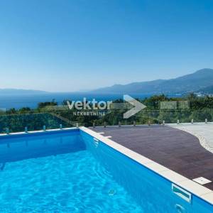 Kastav, moderna kuća s bazenom