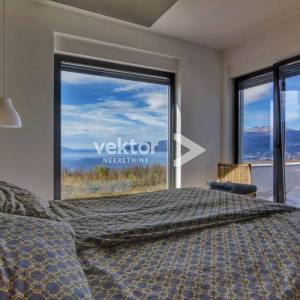 Kastav, moderna kuća s bazenom