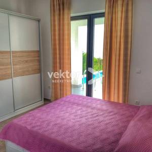 Kastav, moderna kuća s bazenom