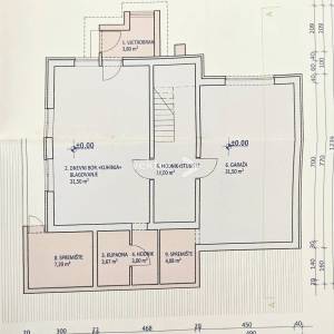 Kastav, obiteljska kuća s velikom okućnicom