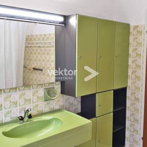 Kastav, obiteljska kuća s velikom okućnicom