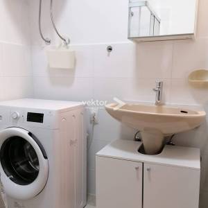 Kastav, obiteljska kuća s velikom okućnicom