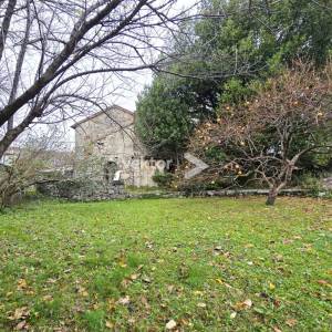 Kastav, samostojeća starina, 900m2 parcela 