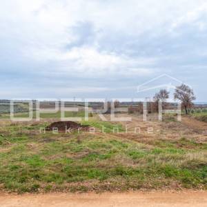 Kaštelir, Kaštelir-Labinci, 5.677,00 m2, 110.000,00 EUR