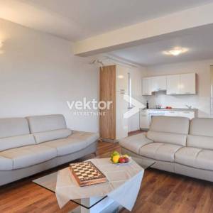 Kaštelir, kuća novije gradnje sa bazenom