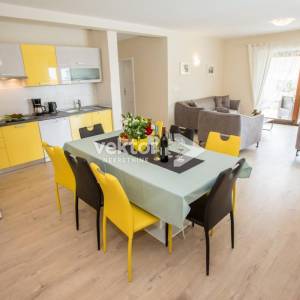 Kaštelir, kuća s bazenom