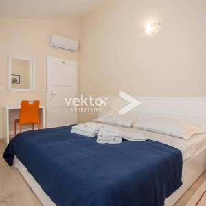 Kaštelir, kuća s bazenom