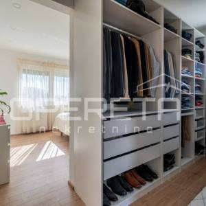 Kaštelir - Moderna prizemnica s bazenom i pametnim sustavom upravljanja