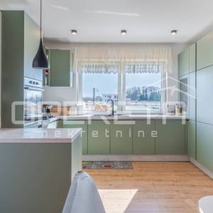 Kaštelir - Moderna prizemnica s bazenom i pametnim sustavom upravljanja