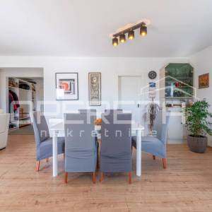 Kaštelir - Moderna prizemnica s bazenom i pametnim sustavom upravljanja