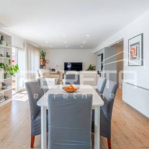 Kaštelir - Moderna prizemnica s bazenom i pametnim sustavom upravljanja