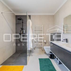 Kaštelir - Moderna prizemnica s bazenom i pametnim sustavom upravljanja