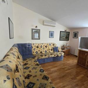 K.Lukšić 2soban stan 95,45m2 v.potkrovlje 3 balkona prodaja