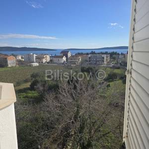 K.Lukšić 2soban stan 95,45m2 v.potkrovlje 3 balkona prodaja