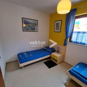 Kornić, 3-soban stan, 500m do plaže