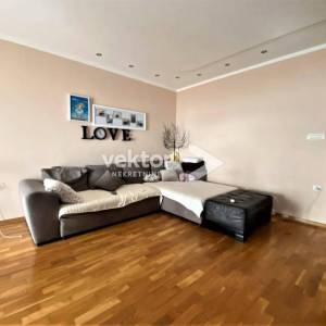 Kostrena, kuća novije gradnje sa četiri stana, otvoren pogled na more