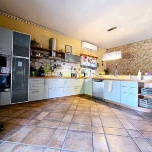 Kostrena, šarmantna kuća s uređenom okućnicom i bazenom, pogled