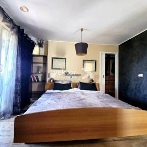 Kostrena, šarmantna kuća s uređenom okućnicom i bazenom, pogled